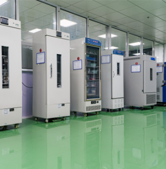 Environmental test chambers