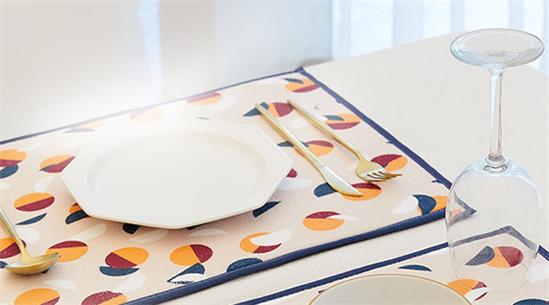 Patterned dining-textile reference
